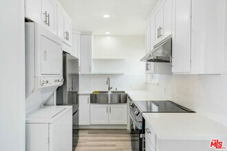 1255 26th St in Santa Monica, CA - Building Photo - Building Photo