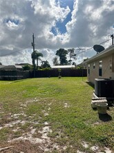 592 SW Todd Ave in Port St. Lucie, FL - Building Photo - Building Photo