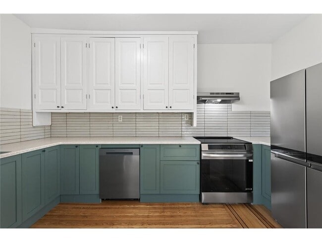 2210 Colfax Ave South in Minneapolis, MN - Building Photo - Building Photo