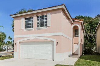 4124 Pine Hollow Cir in Greenacres, FL - Foto de edificio - Building Photo