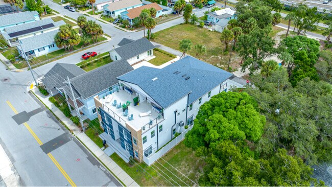 527 N Garden Ave in Clearwater, FL - Building Photo - Building Photo