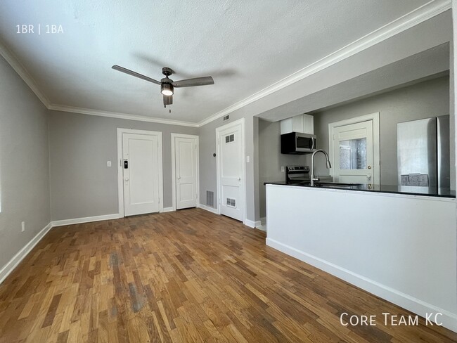 1114 W 45th St in Kansas City, MO - Building Photo - Building Photo