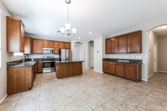 14338 W Crocus Dr in Surprise, AZ - Building Photo - Building Photo