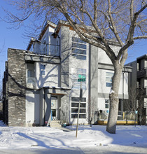 302 5th Ave NE in Calgary, AB - Building Photo - Building Photo