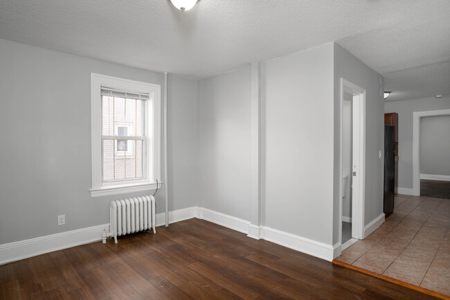 299 Washington in Hartford, CT - Building Photo - Interior Photo