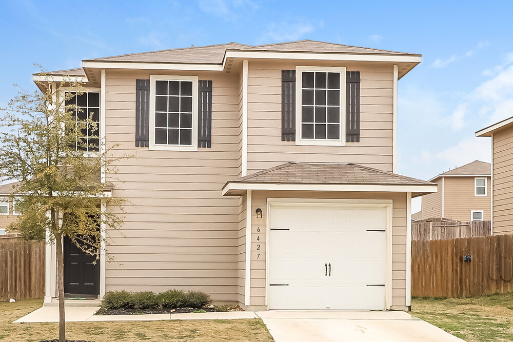 6427 Woodcliff Bnd in San Antonio, TX - Foto de edificio