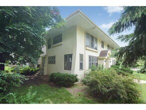116 Lexington Pkwy N in St. Paul, MN - Building Photo - Building Photo