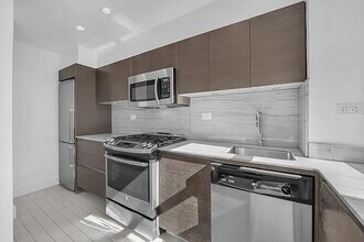 20 Park Ave in New York, NY - Building Photo - Building Photo