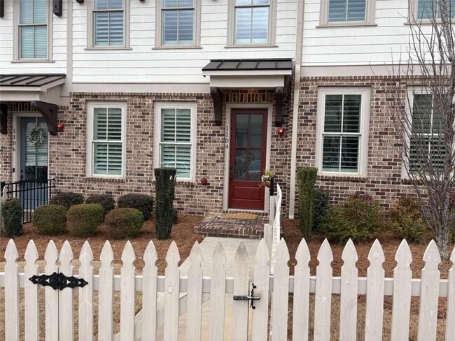 1104 Thomas St in Woodstock, GA - Building Photo - Building Photo