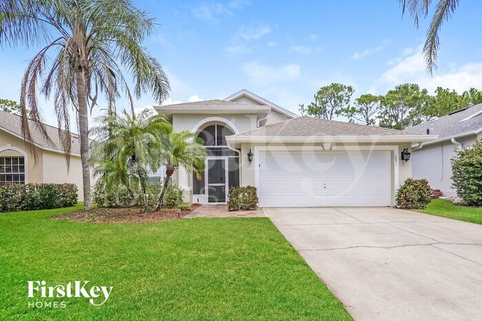 2251 Mallory Cir in Haines City, FL - Building Photo