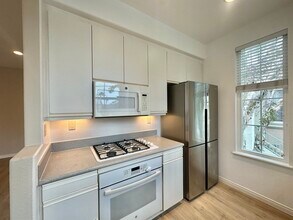 3605 Bernwood Pl in San Diego, CA - Building Photo - Building Photo
