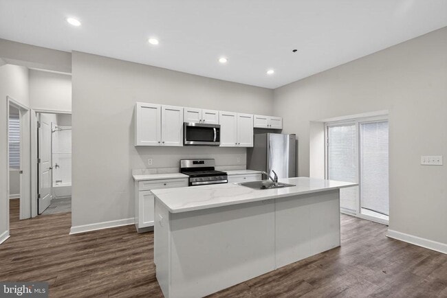 property at 980 N Marshall St