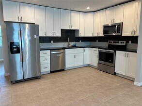 8363 Jennifer Ln in Seminole, FL - Building Photo - Building Photo
