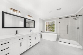 11215 Highfield Chase Dr in Duluth, GA - Building Photo - Building Photo