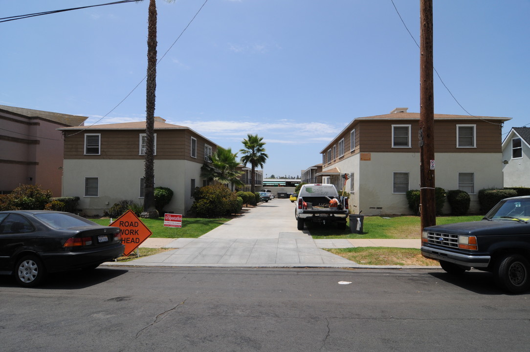 4818-4826 Palm Ave in La Mesa, CA - Building Photo