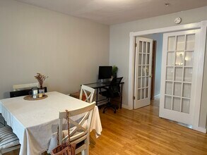 33 Grove St in Boston, MA - Building Photo - Building Photo