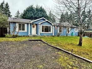 3112 Harris Rd SE in Port Orchard, WA - Building Photo - Building Photo