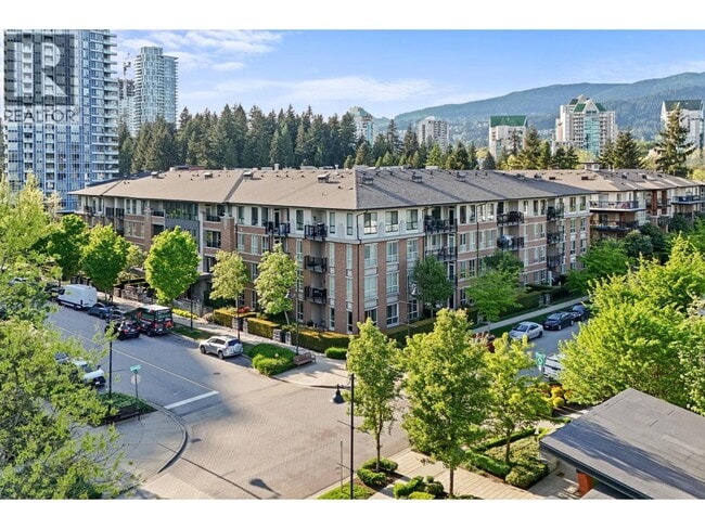 property at 3107 Windsor Gate