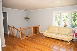 1643 Colonial Manor Dr in Lancaster, PA - Building Photo - Building Photo