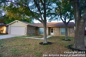 2434 Field Wood in San Antonio, TX - Building Photo - Building Photo