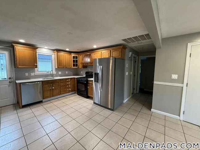 37 Forest St