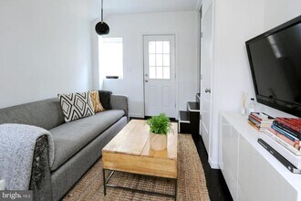 1107 N Lee St in Philadelphia, PA - Building Photo - Building Photo