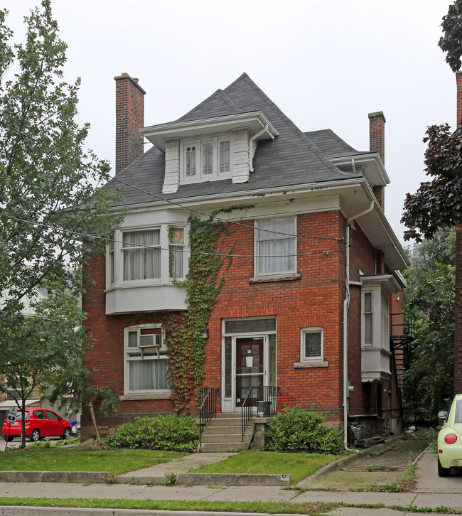 82 Stinson St in Hamilton, ON - Building Photo - Primary Photo