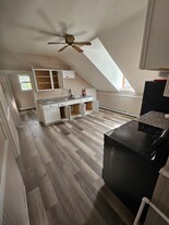 95 Oakland Ave in Providence, RI - Building Photo