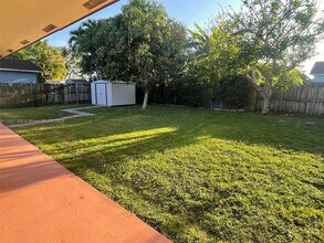 17900 SW 154th Ct in Miami, FL - Building Photo - Building Photo