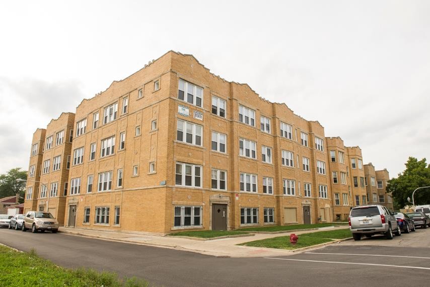 1860 S Komensky Ave in Chicago, IL - Foto de edificio