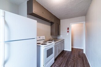 5327 Bell St in Houston, TX - Building Photo - Building Photo