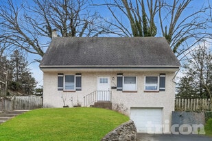 1316 Bullens Ln in Woodlyn, PA - Building Photo