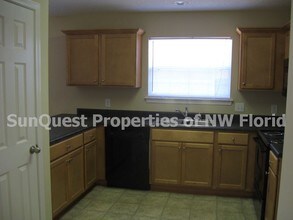 2147 Seasons Ct in Mobile, AL - Building Photo - Building Photo