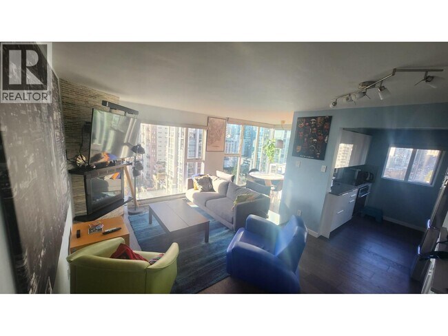 1155 Homer St in Vancouver, BC - Building Photo - Building Photo