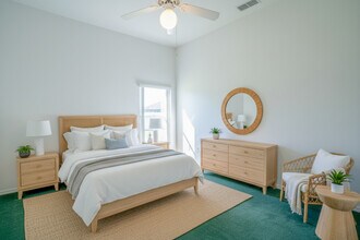 681 Powder Horn Row in Lakeland, FL - Building Photo - Building Photo