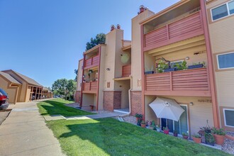 Riva Ridge Apartments in Lakewood, CO - Foto de edificio - Building Photo