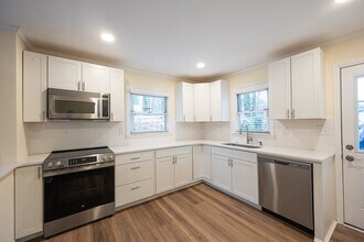 5000 Erickson Rd in Charlotte, NC - Foto de edificio - Building Photo