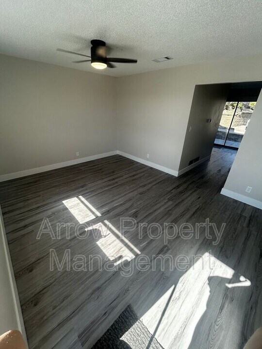 1250 S Jackson St in Junction City, KS - Building Photo