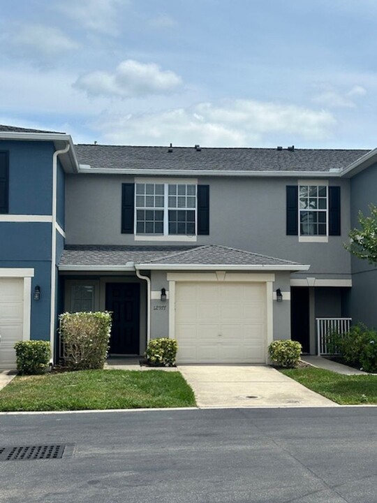 12977 Lexington Summit St in Orlando, FL - Building Photo