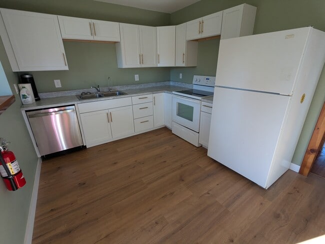 615 E Miller Rd in Ithaca, NY - Building Photo - Building Photo