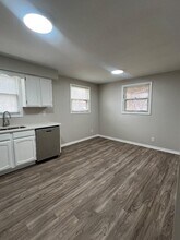 1902 S 46th St in Omaha, NE - Building Photo - Building Photo