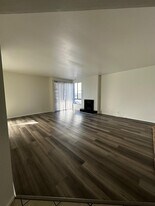 4343 Whitsett Ave in Los Angeles, CA - Building Photo