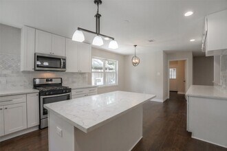 730 Bison Dr in Houston, TX - Building Photo - Building Photo