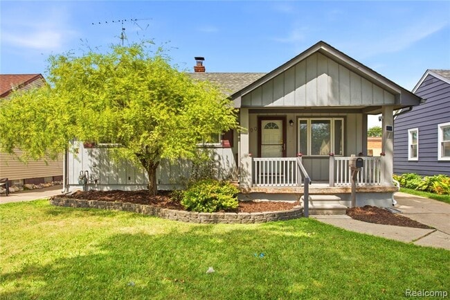 property at 2090 Moran Ave