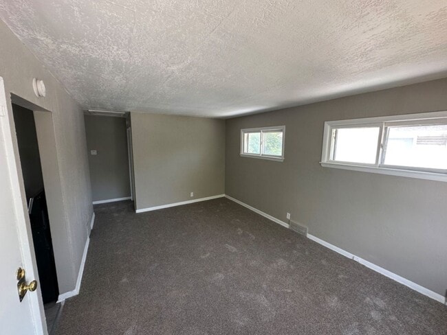 5641 N 61st St in Milwaukee, WI - Building Photo - Building Photo