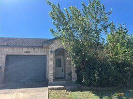 3049 Pine Valley Dr in New Braunfels, TX - Building Photo