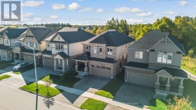 131 Steeplechase Wy in Waterloo, ON - Building Photo - Building Photo