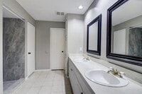 4023 Cedar Forest Dr photo'