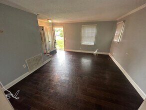 510 Layne St in Tullahoma, TN - Building Photo - Building Photo