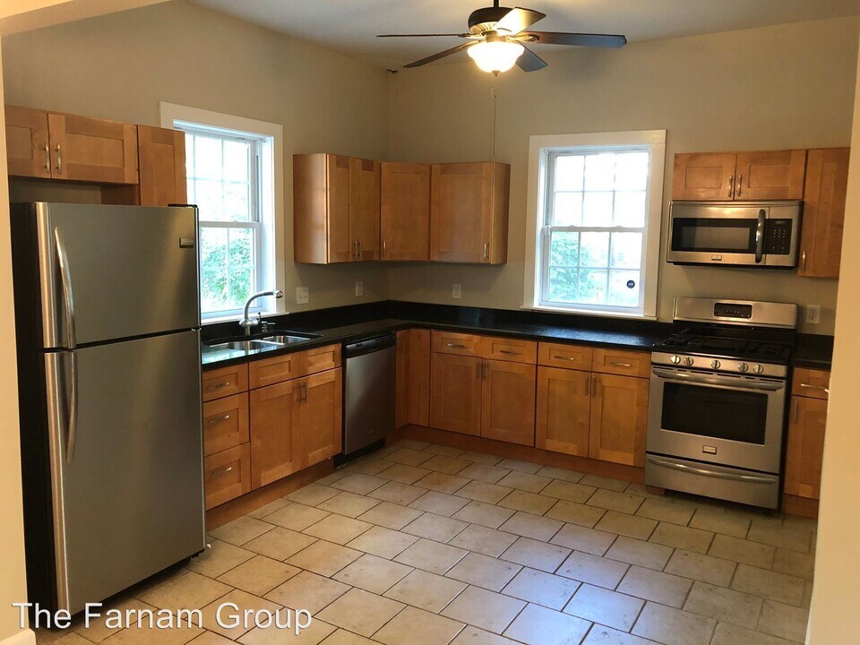 77 Edwards St in New Haven, CT - Building Photo